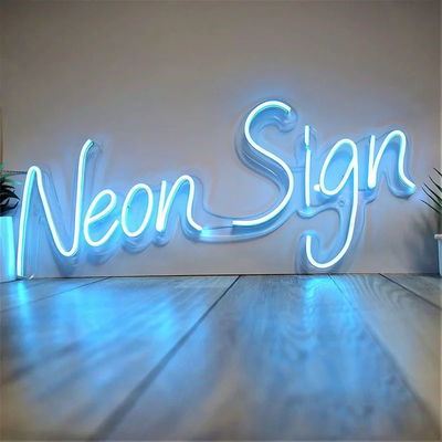 Maßgeschneiderte Form Acryl Neon-Lichtzeichen für Outdoor-Laden hängen oder heben Installation