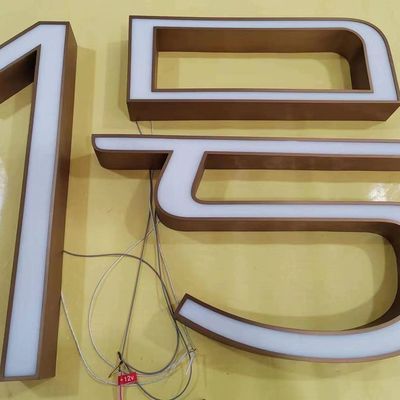 Edelstahl-Hintergrundbeleuchtungsschild Anpassbares 3D-Briefbildschirm für elektronische Firmenlogos