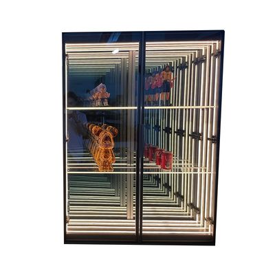 Spezialisierte Dicke Anzeige Modell Ornamente für Modetrends und Glass Infinite Mirror