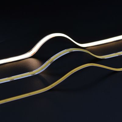 Farbenfrohe Hausferienleuchten 24V RGBCW Adressierbarer Cob LED-Streifen mit Steuerung und 6000lm