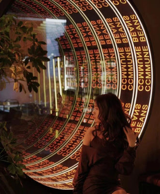 Gebäude Anwendung 12V Hologramm 3D-Projektor Spiegel Akryl Werbe-Lichtkästen