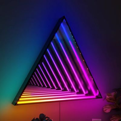 Farbenfrohe 3D-Magie-Infinity-Spiegel