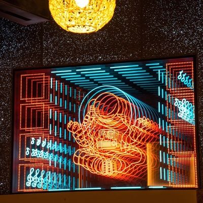 Individuell angepasste RGB Acryl Spiegelplatte Neon Licht Wort Buchstaben für unbegrenzte Spiegel elektronische Zeichen